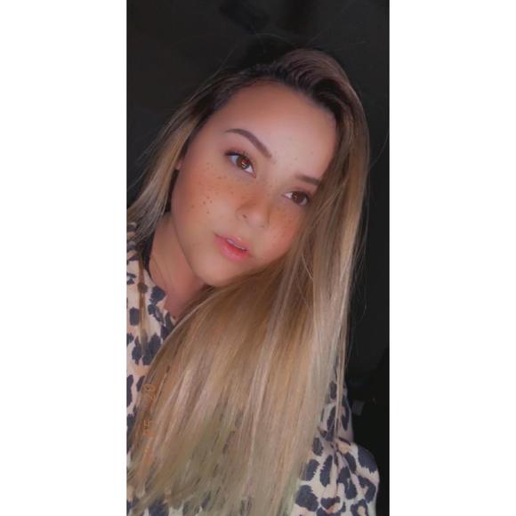 Profile Picture of Priscella Makus (@priscellaaaa) on Poshmark