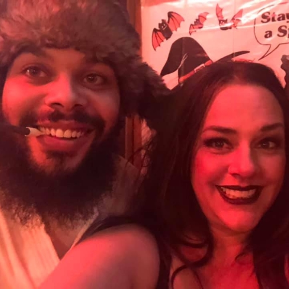 Profile Picture of Sara Leisy (@saraleisy) on Poshmark