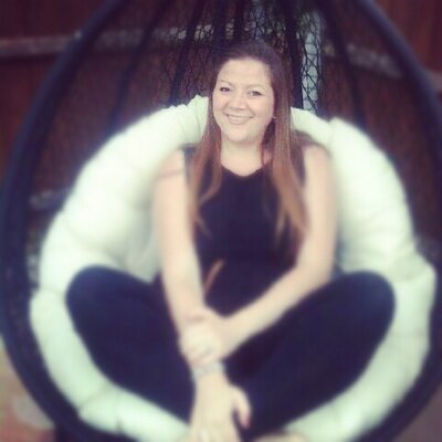 Profile Picture of Vicky Watson (@vj0403) on Twitter