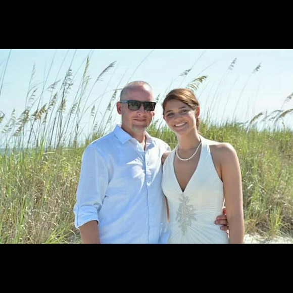Profile Picture of Melissa Wicker (@melwick) on Poshmark