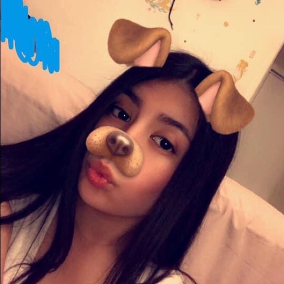 Profile Picture of Leslie Marquez (@babygirlles) on Poshmark