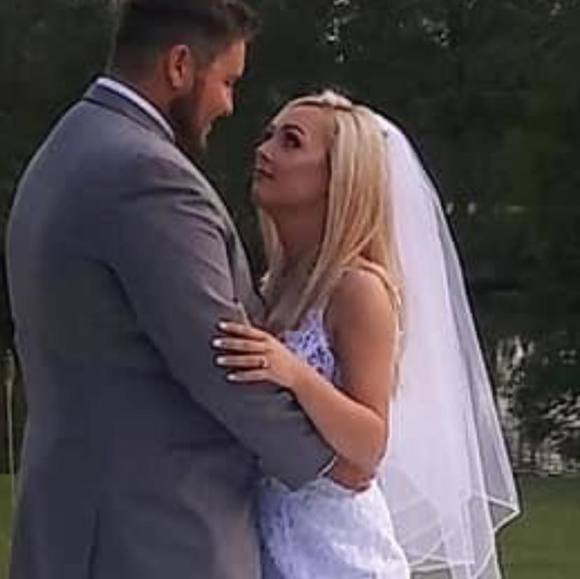 Profile Picture of Deanna Rickels (@deannarickels) on Poshmark