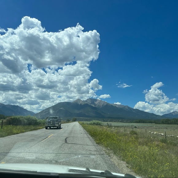 Profile Picture of Isabela Carvalho (@isabeladepaula) on Poshmark