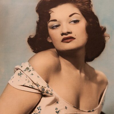 Profile Picture of Beverly Ross (@@TheBeverlyRoss) on Twitter