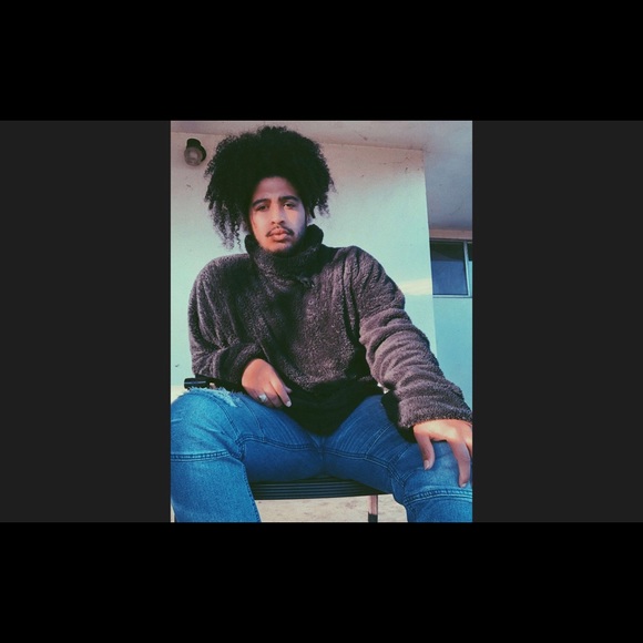 Profile Picture of Julian Douglas (@chieffinn_) on Poshmark