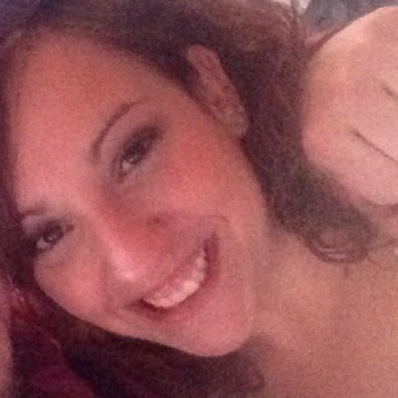 Profile Picture of Melissa Paternoster (@qtpiemy) on Poshmark
