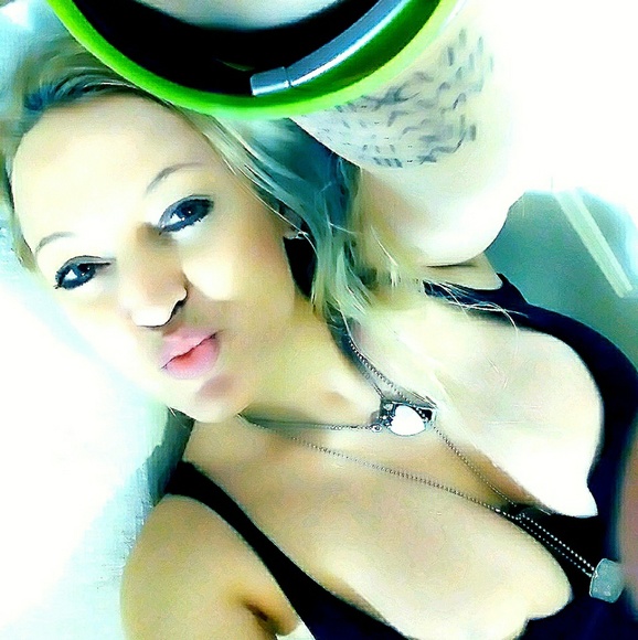 Profile Picture of Jill Swehla (@jillswehla247) on Poshmark