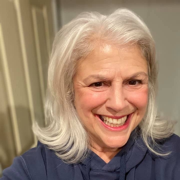 Ellen Brecher - Poshmark Profile Picture of Ellen Brecher (@erbrecher716) on Poshmark