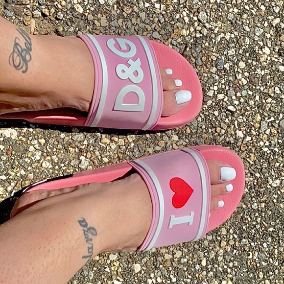 Profile Picture of Janellis Galarza (@janilynnnn) on Poshmark