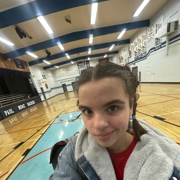 Profile Picture of Veronika Vasilevska (@v_vasilevska) on Poshmark