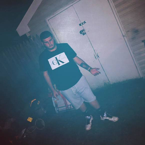 Profile Picture of Joe Divilio (@joedivilio) on Poshmark