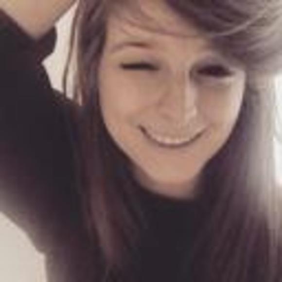 Profile Picture of Kathy Jimenez (@kathyjimenez18) on Poshmark