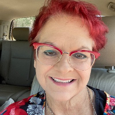 Profile Picture of Tamara Lacey-Maxwell (@TamaraMaxwell) on Twitter