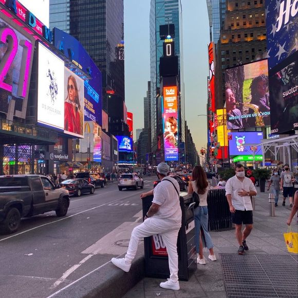 Profile Picture of Roberto Puentes paula (@robertopuent502) on Poshmark