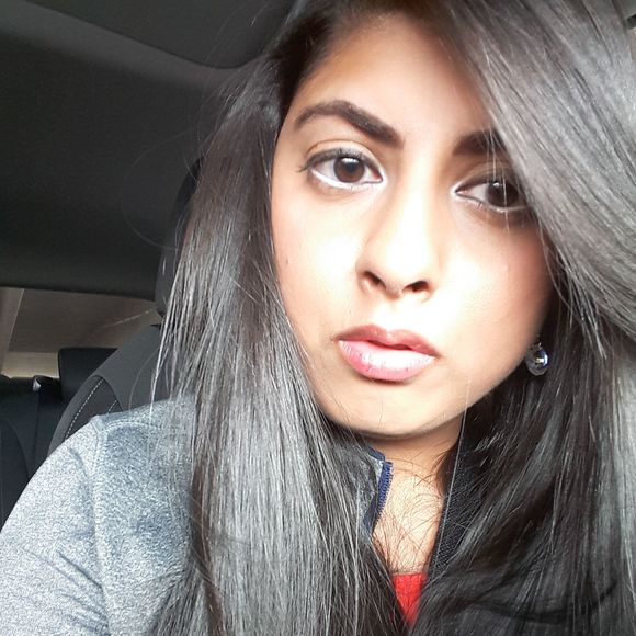 Profile Picture of Cindy Alexander (@cindyalexand337) on Poshmark