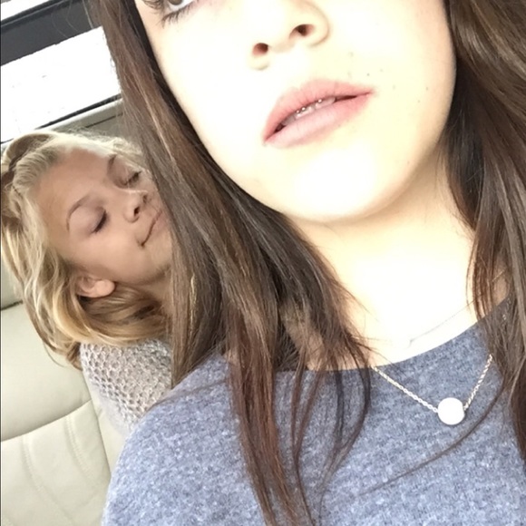 Profile Picture of Rosa Griffith (@rosagriffith) on Poshmark