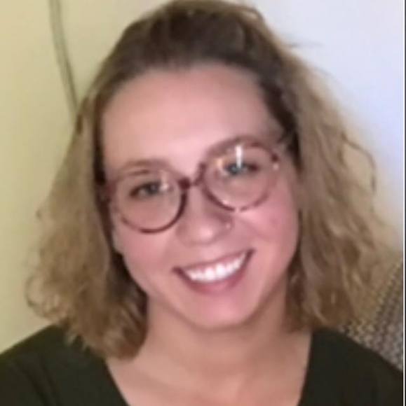 Profile Picture of Alexis Dorman (@alexisdorman) on Poshmark