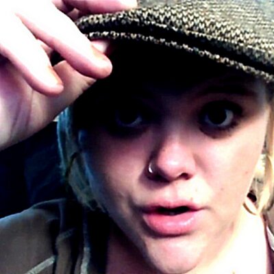 Profile Picture of Stephanie Mattison (@SngOut) on Twitter
