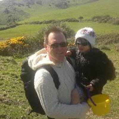 Profile Picture of Andrew Howell (@DennisHowell) on Twitter