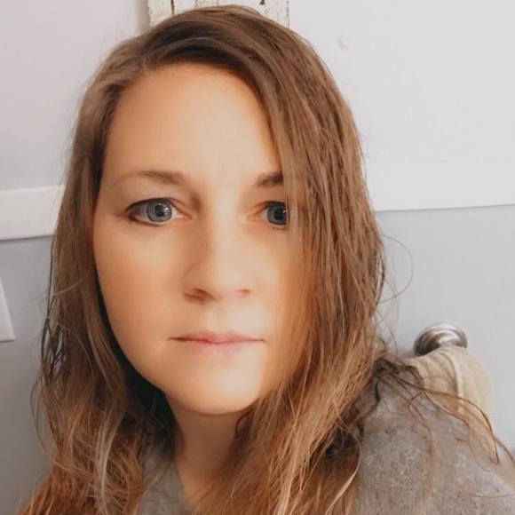 Karen Bechel - Poshmark Profile Picture of Karen Bechel (@karenkaymarie) on Poshmark