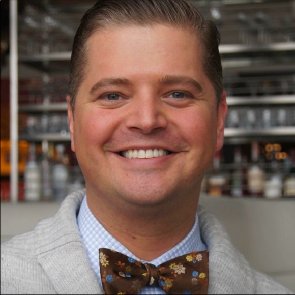 Tim Veeser - Poshmark Profile Picture of Tim Veeser (@lyon66) on Poshmark