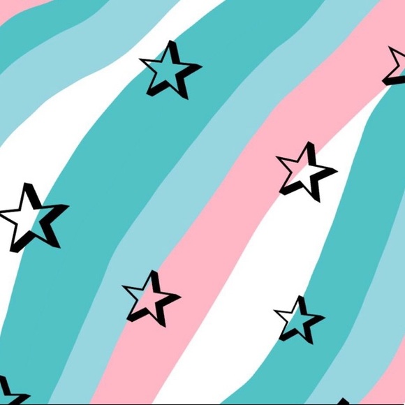 Profile Picture of Brooke Ayscue (@brookeayscue) on Poshmark