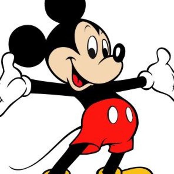 Profile Picture of Kim Sung (@elisaria1) on Poshmark