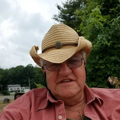 Profile Picture of Robert Guyette (@robert_guyette) on Twitter
