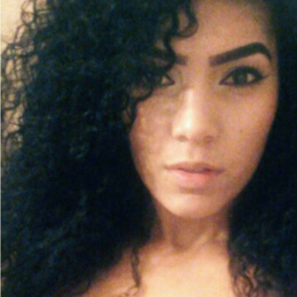 Profile Picture of Marian Ramirez (@marianramirez) on Poshmark