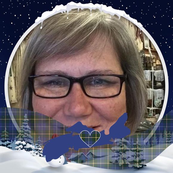 Profile Picture of Christine Algee-mason (@simply2020) on Poshmark