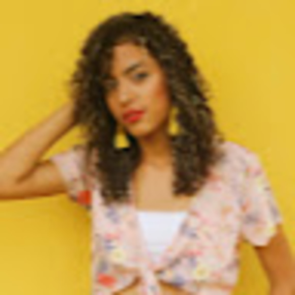 Profile Picture of Rachell Jaén (@darlenejaen22) on Poshmark