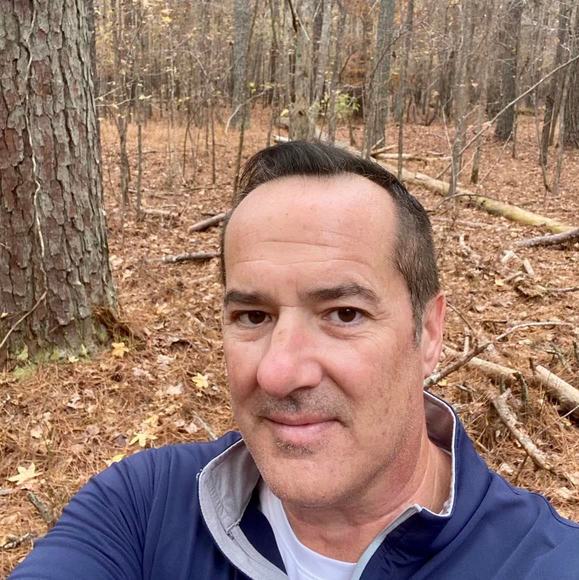 Profile Picture of Matt Bishop (@mattbishop290) on Poshmark