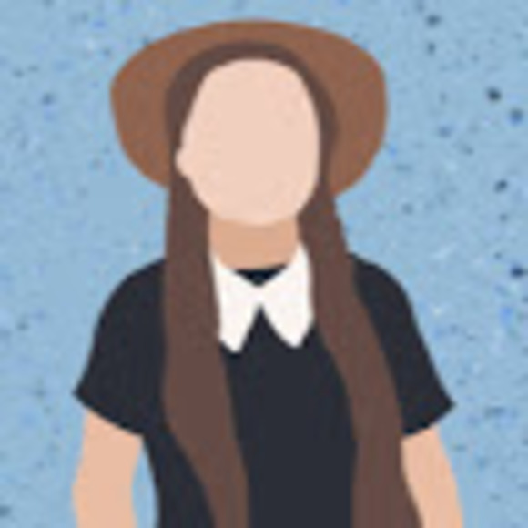 Profile Picture of Jinhee Kim (@jinheepaola) on Poshmark