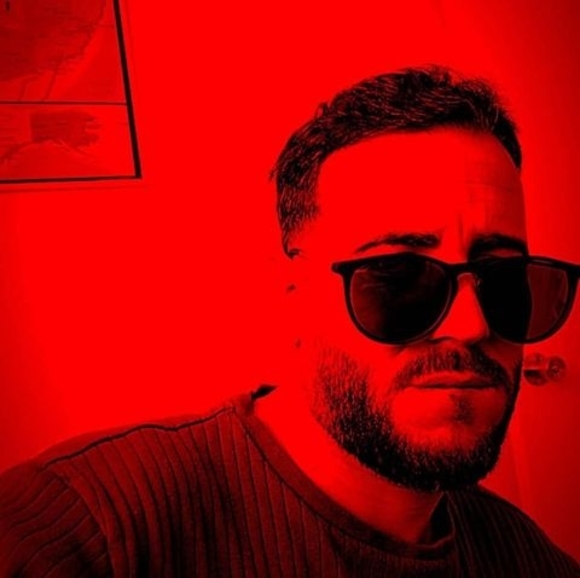 Profile Picture of Ahmed Álvarez de la campa gonzalez (@alvaramed1994) on Poshmark