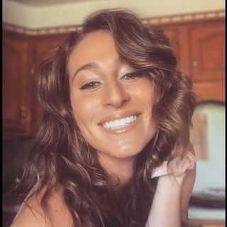Profile Picture of Carly Caprio (@carly.caprio) on Facebook