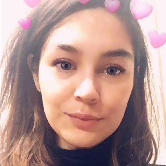 Profile Picture of Denise Aranda rector (@oheydenise) on Poshmark