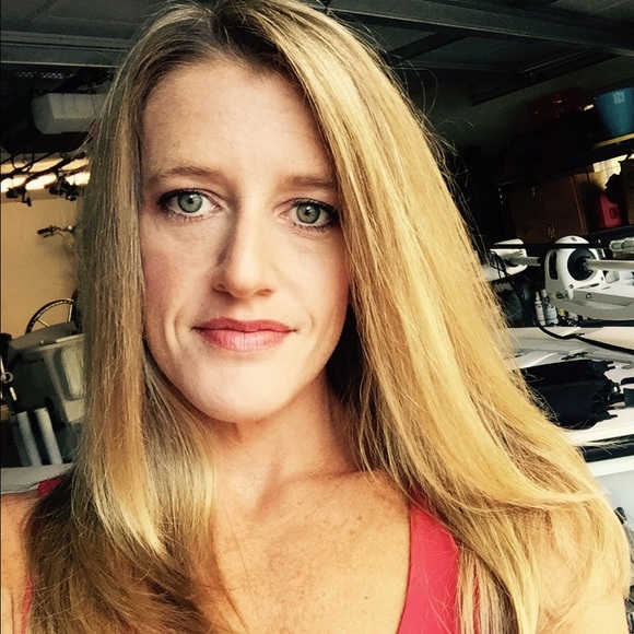 Profile Picture of Michelle Gorczycki (@michellegor) on Poshmark
