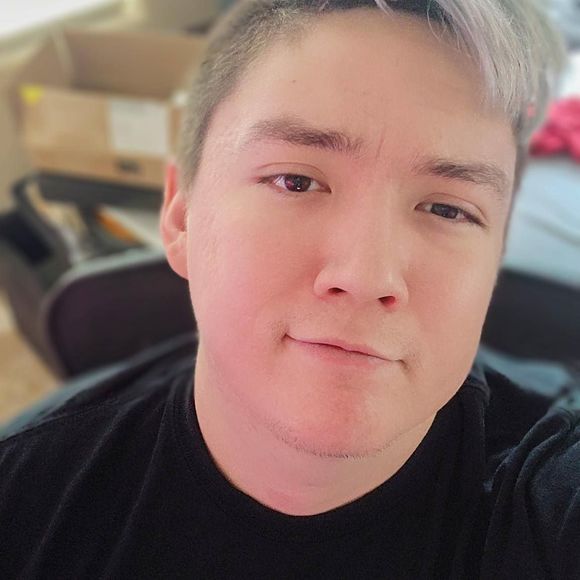 Profile Picture of Steven Mortimer (@mrzepher67) on Poshmark