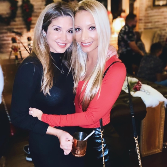 Profile Picture of Chrissy Hansen (@chansen2278) on Poshmark