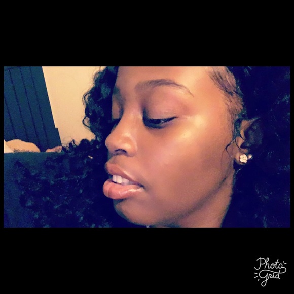 Profile Picture of Daynah Phillips (@_daynah) on Poshmark