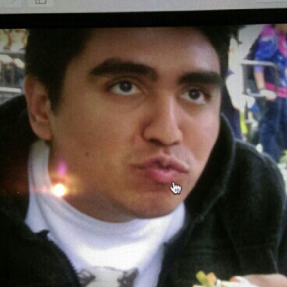 Profile Picture of Enrique Chavez (@enriquec29) on Poshmark