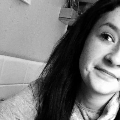 Profile Picture of Hollie Case (@_Holliee__) on Twitter