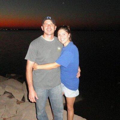 Profile Picture of Jenn & Nick Brinkley (@teason9) on Twitter