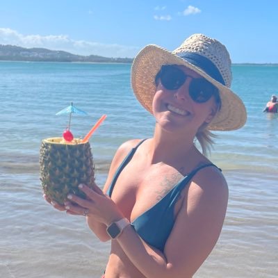 Profile Picture of Jess Flores (@jessmarieflores) on Twitter
