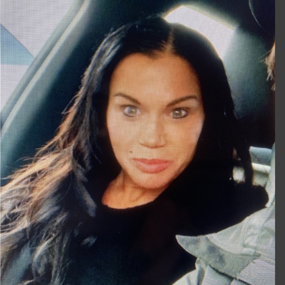 Profile Picture of Marni Cohen (@ryansgirl) on Poshmark