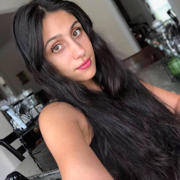 Syma Ashrafi - Poshmark Profile Picture of Syma Ashrafi (@symababyy) on Poshmark