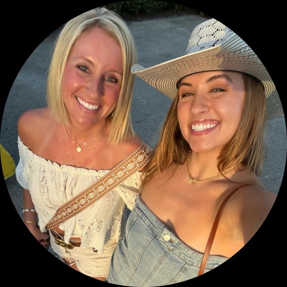 Kimberly Hatzer - Poshmark Profile Picture of Kimberly Hatzer (@khatzer) on Poshmark