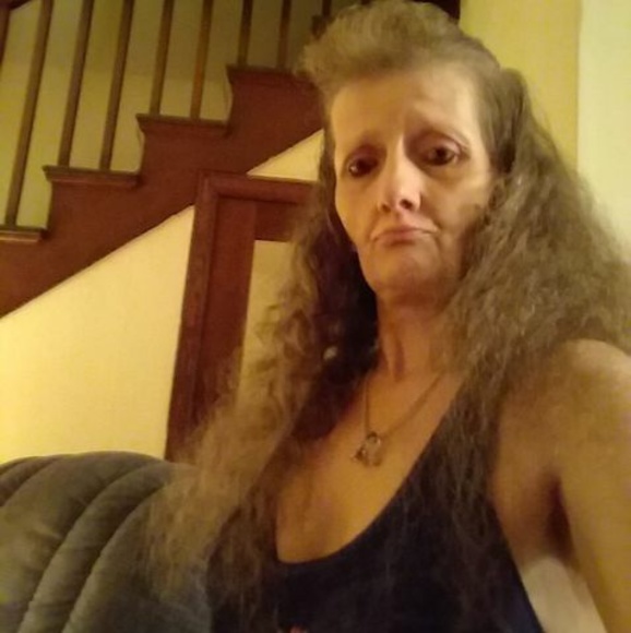 Profile Picture of Tina Cotts (@tinacotts3) on Poshmark