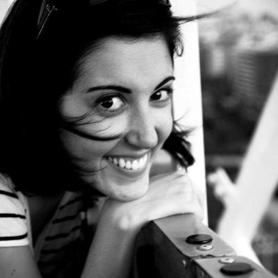 Profile Picture of Lara Ferri (@laraferrib) on Twitter