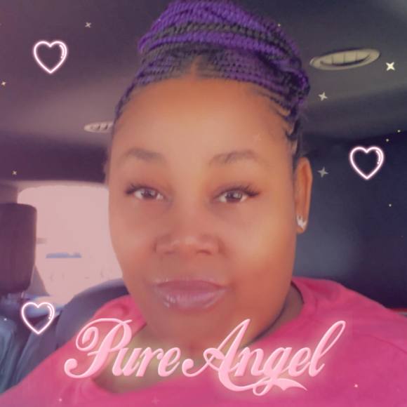 Profile Picture of Dane dane Wright (@wrightdanna86) on Poshmark